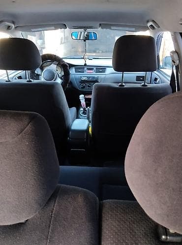 Продажа авто: Mitsubishi Lancer: 2004 г., 2 л, Механика, Бензин, Универсал — 3