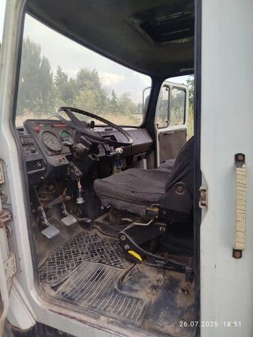 камри 70 салон: ЗИЛ : 4.8 л | 2003 г. 555555 км Фургон — 2