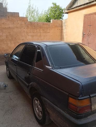 jetta 2: Volkswagen Passat: 1989 г., Механика, Газ, Седан — 1