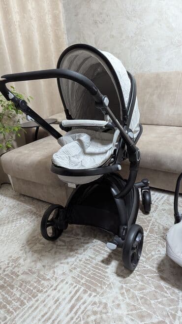 прогулочную коляску лёгкая и удобна: Коляска, Б/у — 2