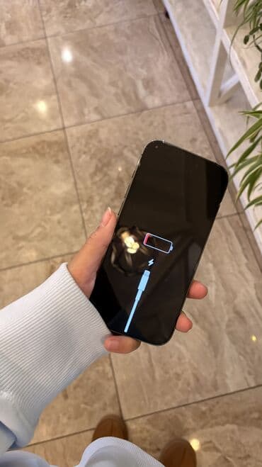 сколько стоит материнская плата на компьютер: IPhone 14 Pro, Черный, Кабель — 5