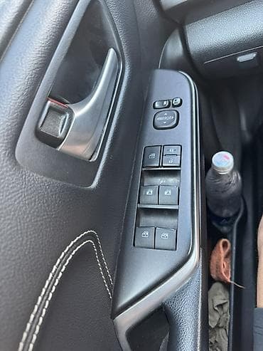 01: Toyota Camry: 2017 г., 2.5 л, Автомат, Бензин, Седан — 8