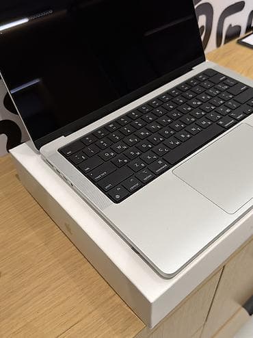 apple mac: Для программирования, Б/у, Apple M1 Pro, ОЗУ, RAM: 16 ГБ — 4