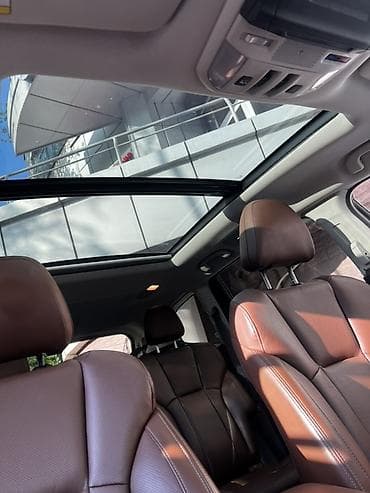 диспы: Subaru Ascent (интерьер 7‑местного внедорожника/кроссовера) — богатая — 6