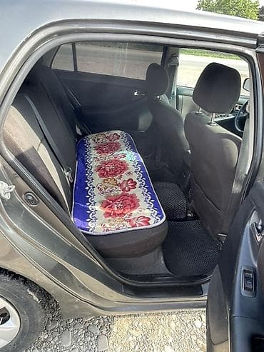 Транспорт: Toyota Corolla: 2005 г., Бензин, Хетчбек — 6
