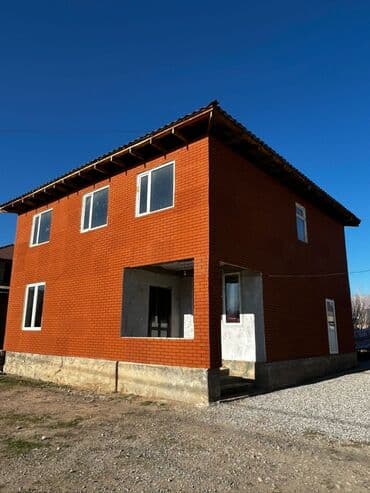 дом центр бишкек: Дом сатылыт. 2 кабаттуу. 1 этаж евро ремонтту менен буткон. 2 этажы — 2