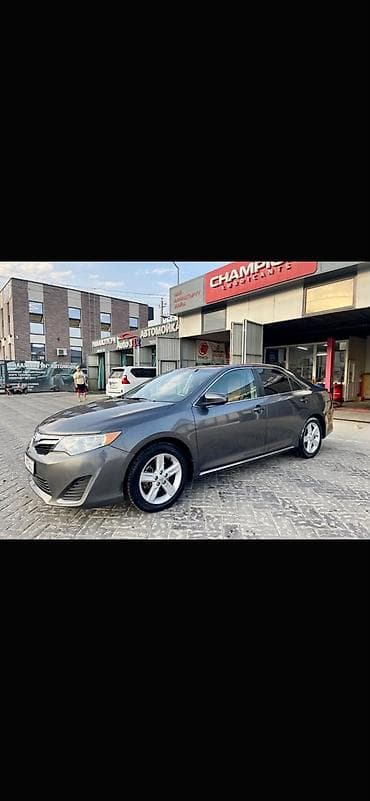 tech flecce: Toyota Camry, седан, темно‑серый цвет кузова (металлик). Поколение — 1