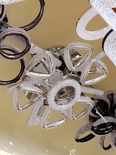 string art: Современная потолочная LED-люстра с декоративными акриловыми — 1