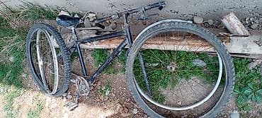 срочно скутер: Разукомплектованный велосипед для разборки на запчасти. Что есть: - — 1