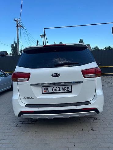 митсубиси спес стар: Kia Carnival: 2017 г., 2.2 л, Автомат, Дизель, Минивэн — 3