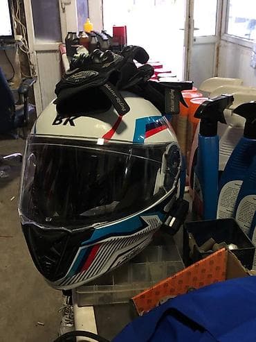 каска бу: Шлем 
Размер L-XL
С гарнитурой — 1