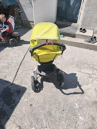 Детская прогулочная коляска Recaro с поворотным передним колесом — 1