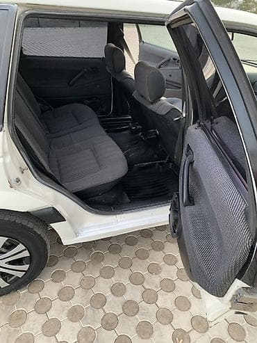 Volkswagen Passat Variant: 1991 г., Универсал — 5