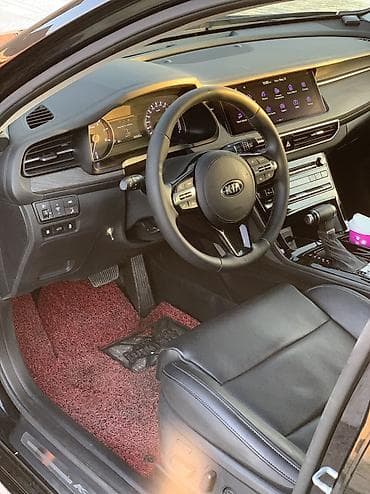 салон автомобиля: Kia K7: 2020 г., 3 л, Автомат, Газ, Седан — 10