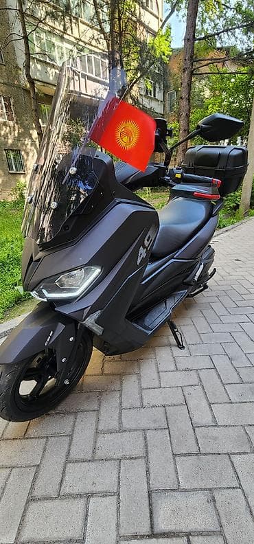 Скутеры: Q Max 150, куб, запас хода бак 13 л, комфортное вождение и АБС — 2