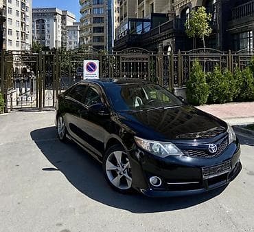 Toyota Camry: 2012 г., 2.5 л, Автомат, Бензин, Седан