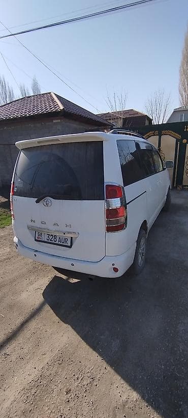 унаа тетиктери: Toyota Noah: 2002 г., 2 л, Автомат, Бензин, Вэн/Минивэн — 4