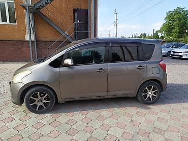Продажа авто: Toyota Ractis: 2006 г., Бензин, Хэтчбэк — 2