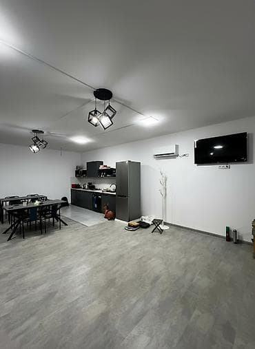 закрытие балкона: *Продается готовый бизнес хостел + гостиница 344м² в Бишкеке!* — 1