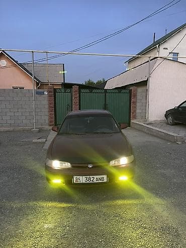 Транспорт: Mazda 626: 1992 г., 2 л, Механика, Бензин, Седан — 1
