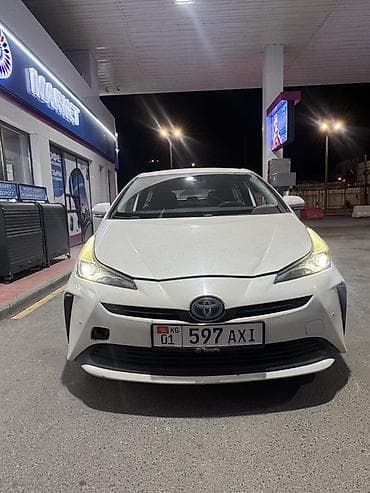приус 2009: Toyota Prius: 2019 г., 1.8 л, Вариатор, Гибрид, Лифтбек — 2