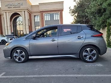 byd e1: Nissan Leaf: 2019 г., Электромобиль, Хэтчбэк — 4