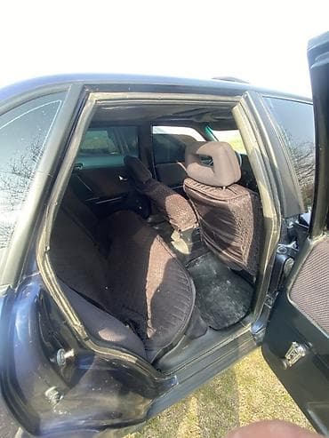 Продажа авто: Audi 80: 1993 г., 2 л, Ручные, Бензин, Седан — 5