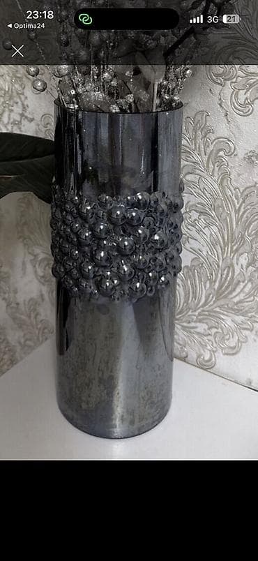 berber mirror second hand: Ваза с цветами, заказывали в Дубаи за 6500 высота 34 см (как новая) — 2