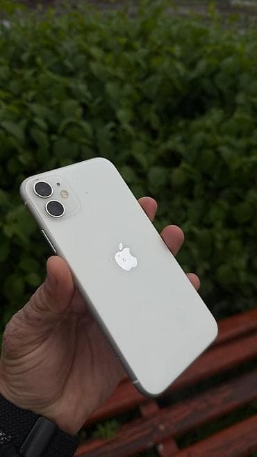 Техника и электроника: IPhone 11, Б/у, 128 ГБ, Белый, Чехол, 70 % — 10