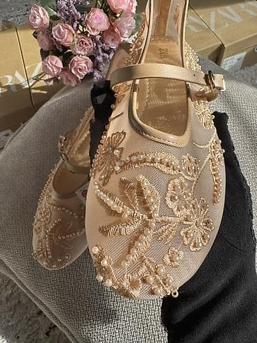 обувь для трекинга: Туфли, 35, 36, 37, Zara, Новый, цвет - Белый, Бесплатная доставка — 4