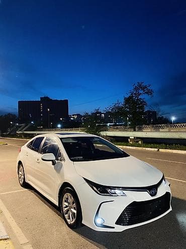 runx alex: Toyota Corolla: 2020 г., 1.8 л, Автомат, Гибрид, Седан — 2