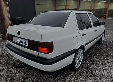 transporter multivan: Volkswagen Vento: 1994 г., 2 л, Ручные, Бензин, Седан — 6
