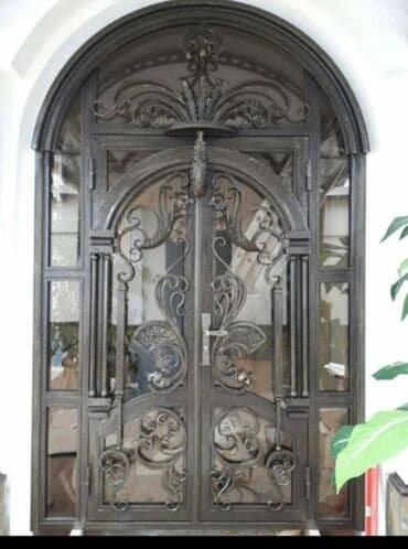 закройный стол бу: Двери для частных домов — 1