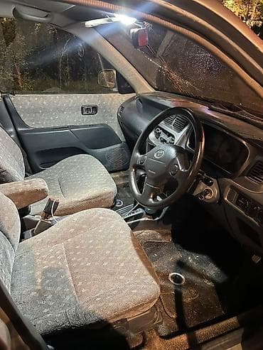 Toyota Duet: 2000 г., 1 л, Автомат, Бензин, Хэтчбэк — 2