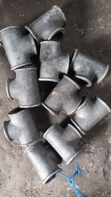 Унитазы и комплектующие: Чугунные тройники диаметр 32 / мм. Внутренний диаметр 32 мм. Десять — 2