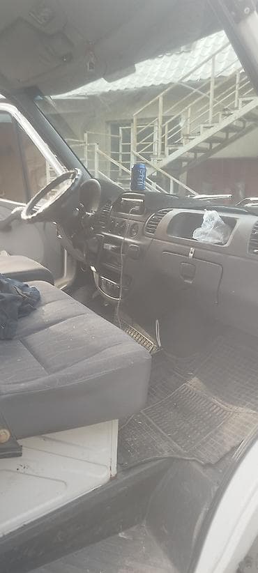 продам вазу: Mercedes-Benz Спринтер: 2002 г., 2.7 л, Механика, Дизель, Фургон — 2