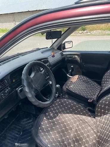ред: Volkswagen Golf: 1994 г., Универсал — 7