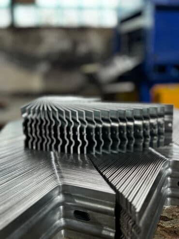 искуственная трава: Кронштейн 70/70/150мм 50сом Кронштейны Крепежи Кронштейн фасадные — 2