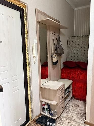 квартиры в 12 мкр: 1 комната, 44 м², 12 мкр 106 серия, 9 этаж, Старый ремонт — 5