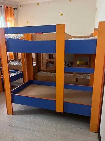 Детские двухъярусные, односпальные кровати, есть по несколько шт