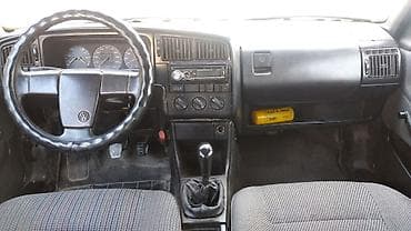 Унаа сатуу: Volkswagen Passat: 1989 г., 1.8 л, Кол менен иштөөчү, Бензин, Седан — 7