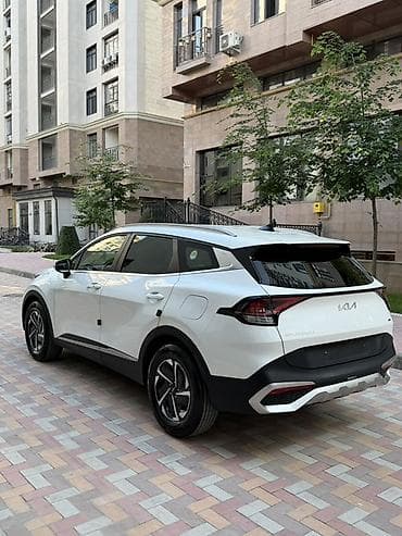 Транспорт: Kia Sportage: 2022 г., 1.6 л, Автомат, Гибрид, Кроссовер — 4