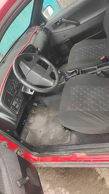 Volkswagen: Volkswagen Passat Variant: 1993 г., 1.8 л, Механика, Бензин, Универсал — 5