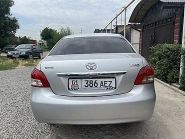 Продажа авто: Toyota Yaris: 2008 г., 1.3 л, Автомат, Бензин, Седан — 6