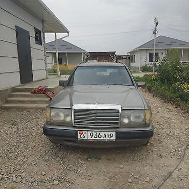 honda 2: Mercedes-Benz W124: 1991 г., Механика, Универсал — 1