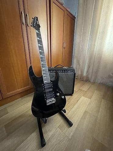 Электрогитара типа Superstrat + комбоусилитель Гитара: - Корпус с