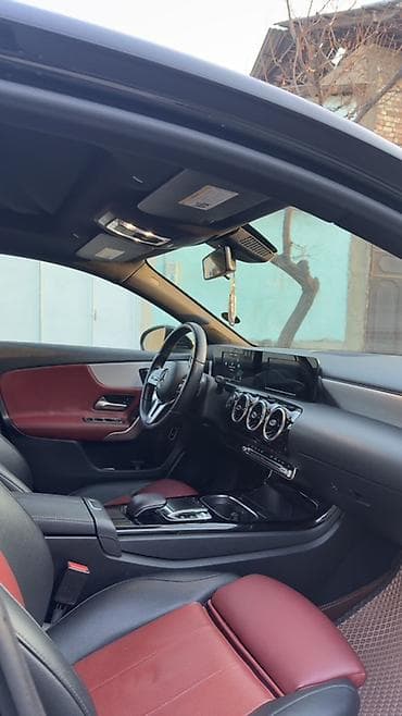 bmw 3 series: Mercedes-Benz A-Class: 2020 г., Седан — 5