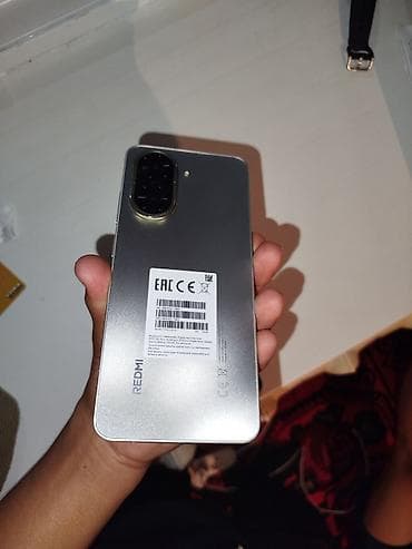 Техника и электроника: Redmi, Redmi A5, Б/у, 128 ГБ, цвет - Серебристый, 2 SIM — 1