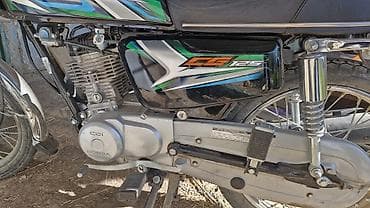 70 сом: Honda CG125 Год выпуска: 2023 Объем: 125 см³ Пробег: 6205 км Вес: ~100 — 2