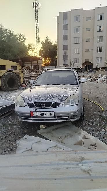 Daewoo Nubira: 2000 г., Механика, Бензин, Седан
